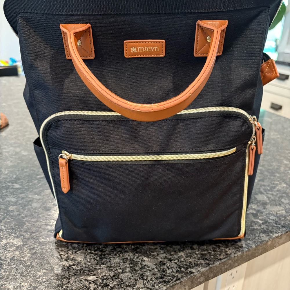 Maevn Clinical Bag